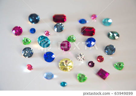 Vintage Stone Swarovski Glitter Colorful 63949899