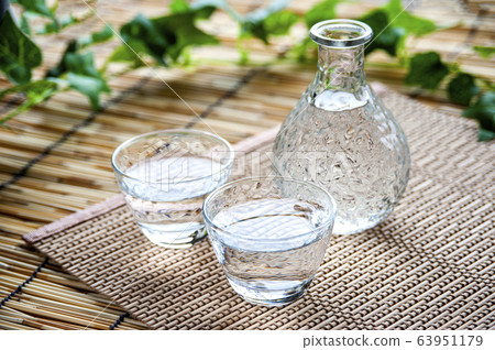 清酒（玻璃製成的Inokuchi和Tokutoshi） 63951179