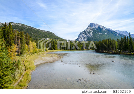 Autumn Canadian Rockies-Bow River and Mount Rundle in Banff (Banff National Park-Canada) Autumn Canadian Rockies-Bow River and Mount Rundle in Banff (Banff National Park-Canada) 63962199