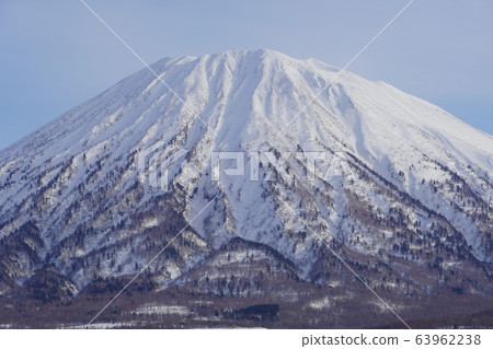 Mt. Yotei in early spring seen from Yawata parking lot 63962238