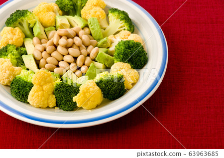 Broccoli and orange cauliflower colorful salad 63963685