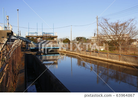 沼沼替代水：在瓦屋頂（Ha田市一側） 63964867