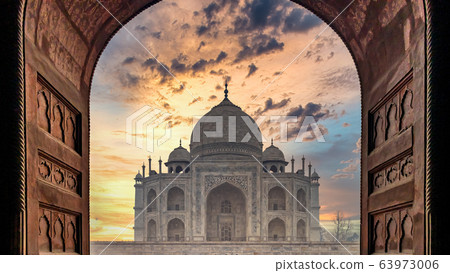 Taj Mahal is an ivory white marble mausoleum on Taj Mahal is an ivory white marble mausoleum on 63973006