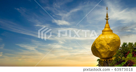 Kyaiktiyo Pagoda, Golden Rock bueatuful landmark  63973018