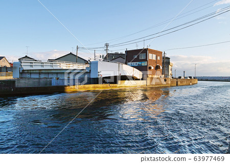 Toyama Prefecture / Dough Nakabashi (one of the world's rare cantilever swivel bridges) A selection of 100 historical and cultural assets of a fishing village that we want to preserve 63977469