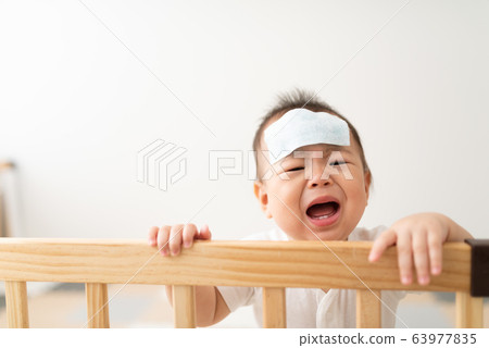 cry, crying, febrifuge 63977835