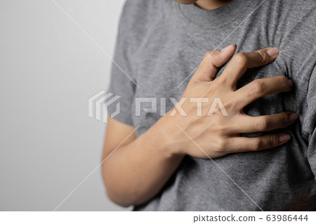 Women with pain at the heart. 63986444