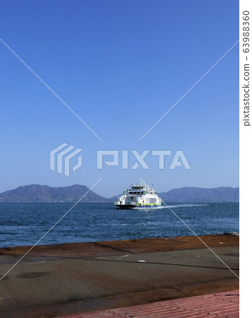 連接瀨戶內海（廣島縣竹原市奧之島）的輪渡 63988360