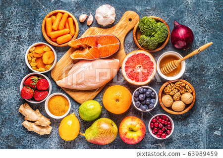 Foods for keeping lungs healthy 63989459