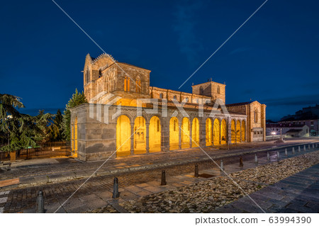 Avila, Spain. View of historic Basilica de San Vicente Avila, Spain. View of historic Basilica de San Vicente 63994390