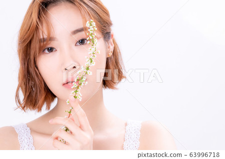 Woman beauty flowers Woman beauty flowers 63996718