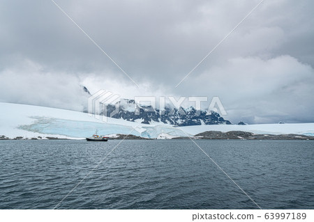 sea Antarctica iceberg coast in Antarctica South pole sea Antarctica iceberg coast in Antarctica South pole 63997189