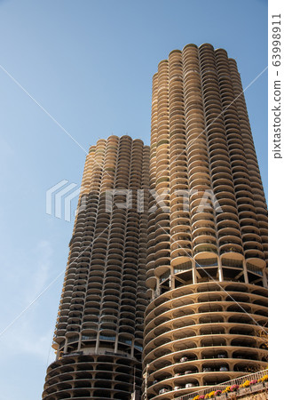 Marina City along the river in Chicago 63998911