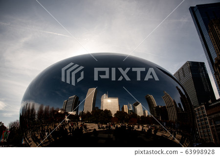 Cloud Gate designed by Anish Kapoor In Chicago 63998928