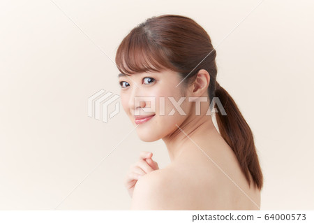 Beauty Young woman Beautiful skin 64000573