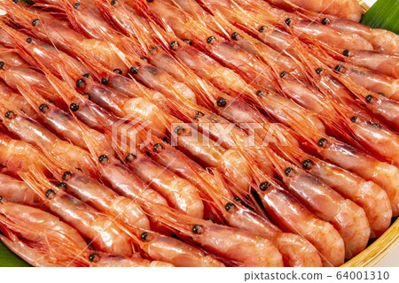 Fresh and delicious sweet shrimp 64001310