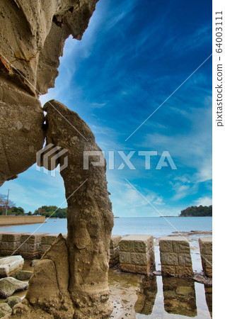 Ishikawa Prefecture Ninety nine Bay 64003111