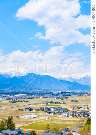 Azumino landscape (early spring) Azumino landscape (early spring) 64004806