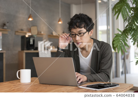 Casual business image Casual business image 64004838