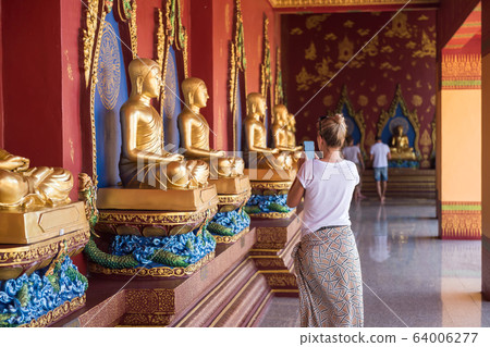 Foreign at wat Mahathat Bang Thong, Krabi 64006277