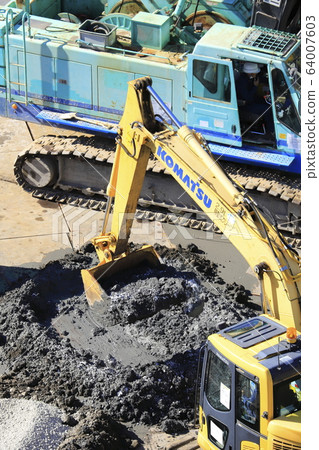 施工現場地基工程鑽井工程 施工現場地基工程鑽井工程 64007603