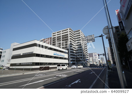 Sapporo National Highway No. 12 City view (near Odori Higashi 2-chome) 64009927