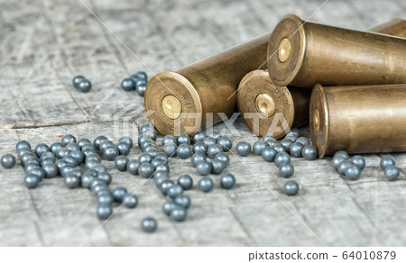 Hunting cartridges and lead shot Hunting cartridges and lead shot 64010879