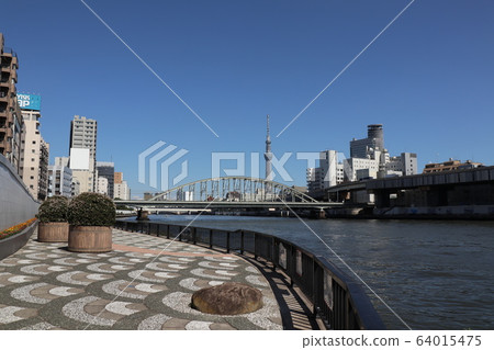 um田川露台,可俯瞰JR總武線鐵橋 um田川露台,可俯瞰JR總武線鐵橋 64015475