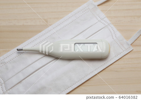 面膜和溫度計 64016382