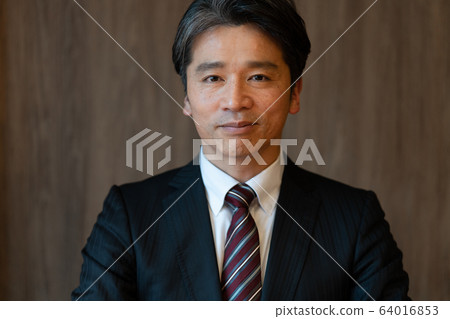 Middle age man portrait Middle age man portrait 64016853