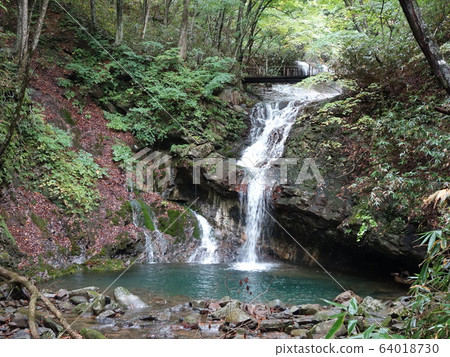 魚瀑布瀑布 64018730