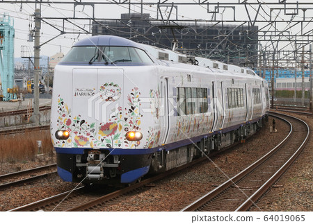 Kansai Limited Express Haruka 271 series additional car 64019065