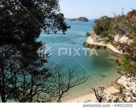 奧之島島的海岸線(廣島縣竹原市) 奧之島島的海岸線(廣島縣竹原市) 64022302