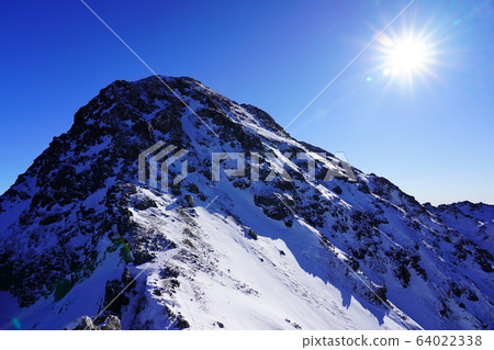 Tenguiwa和鹽見山的太陽 64022338