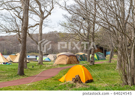 東大沼露營地大沼國定公園北海道 東大沼露營地大沼國定公園北海道 64024545