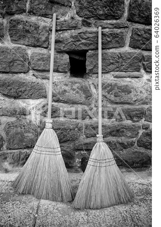 Brooms old Brooms old 64026369