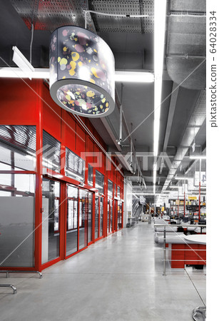 Great Warehouse 64028334