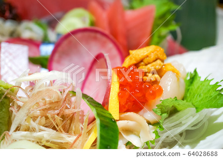 什錦生魚片 64028688