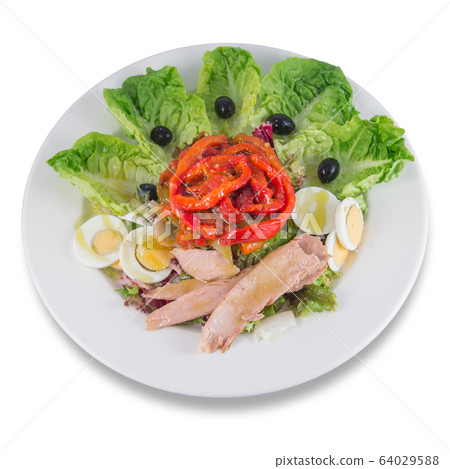 Zorongollo roast pepper salad with lettuce, bonito and bolied egg Zorongollo roast pepper salad with lettuce, bonito and bolied egg 64029588