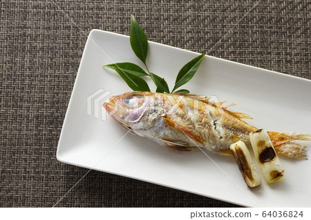 Salted Roasted Noodles 14 Salted Roasted Noodles 14 64036824