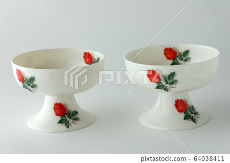 Rose gerrard cup Rose gerrard cup 64038411
