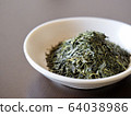 tea leaf  64038986