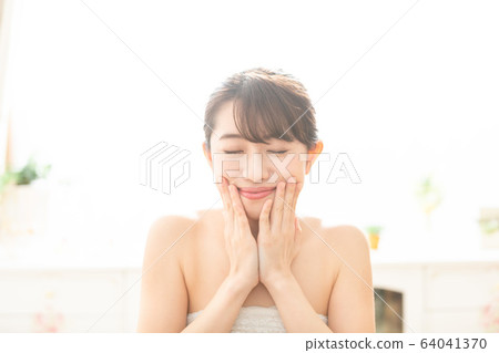 美女 64041370
