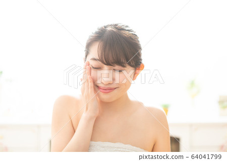 Beauty women Beauty women 64041799
