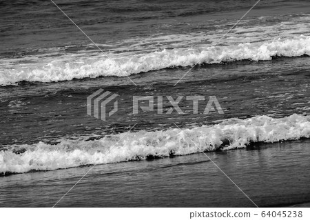 Monochrome, ocean, waves, white waves, landscapes (registered in April 2020), maximum size: M Monochrome, ocean, waves, white waves, landscapes (registered in April 2020), maximum size: M 64045238