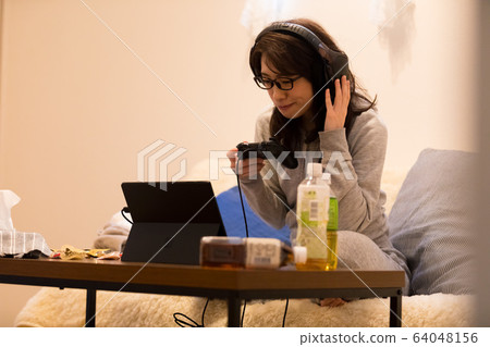 玩家女性 64048156