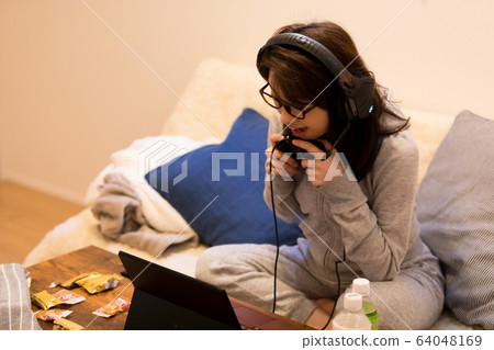 玩家女性 64048169