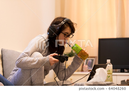 玩家女性 64048260