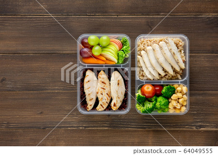 Nutrient healthy low fat food in takeaway meal box sets Nutrient healthy low fat food in takeaway meal box sets 64049555