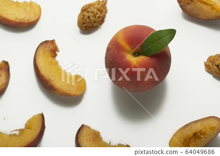 peach juice, ceramic plate, peach fruit, peach 64049686